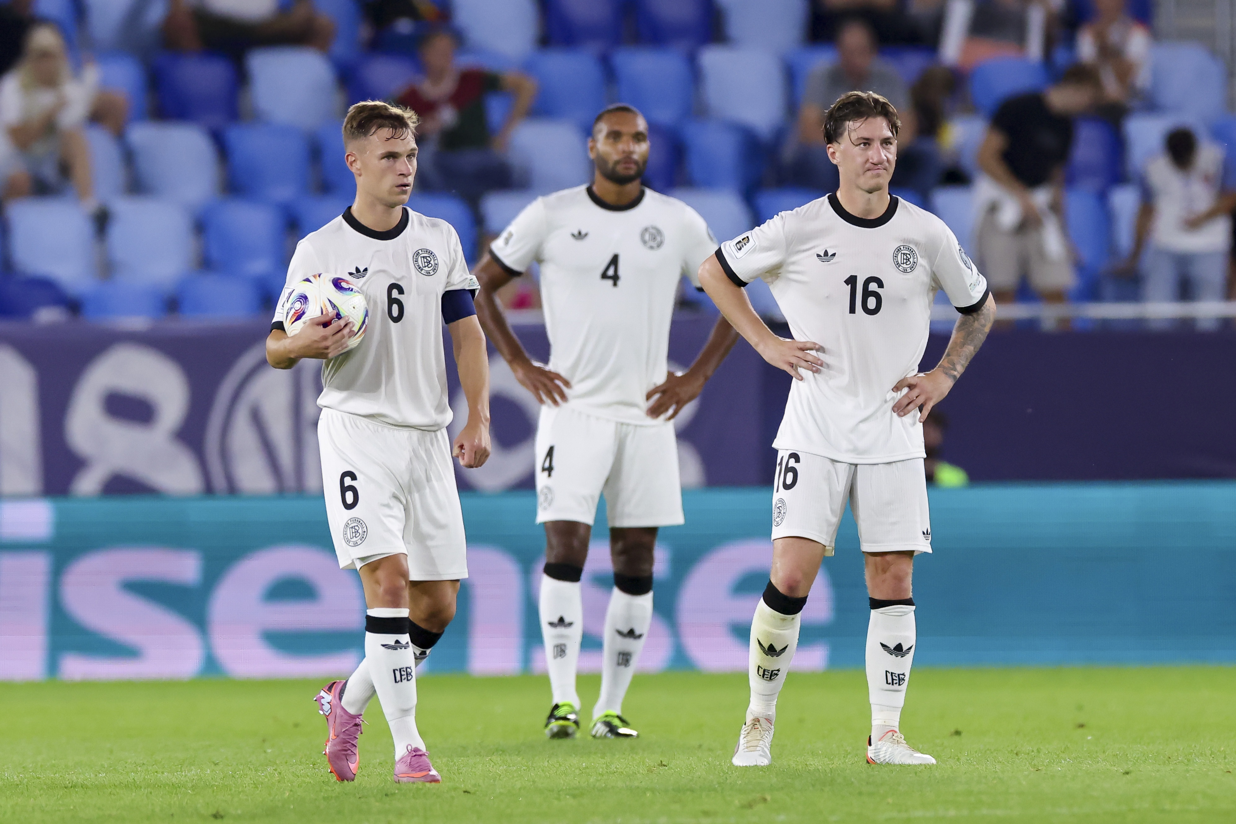 上海海港与,山东泰山激,战足协杯决,亚博娱乐体育YaBo官网,YaBo亚博娱乐娱乐,亚博娱乐体育投注,亚博娱乐体育平台,亚博娱乐赛事直播,亚博娱乐体育app下载